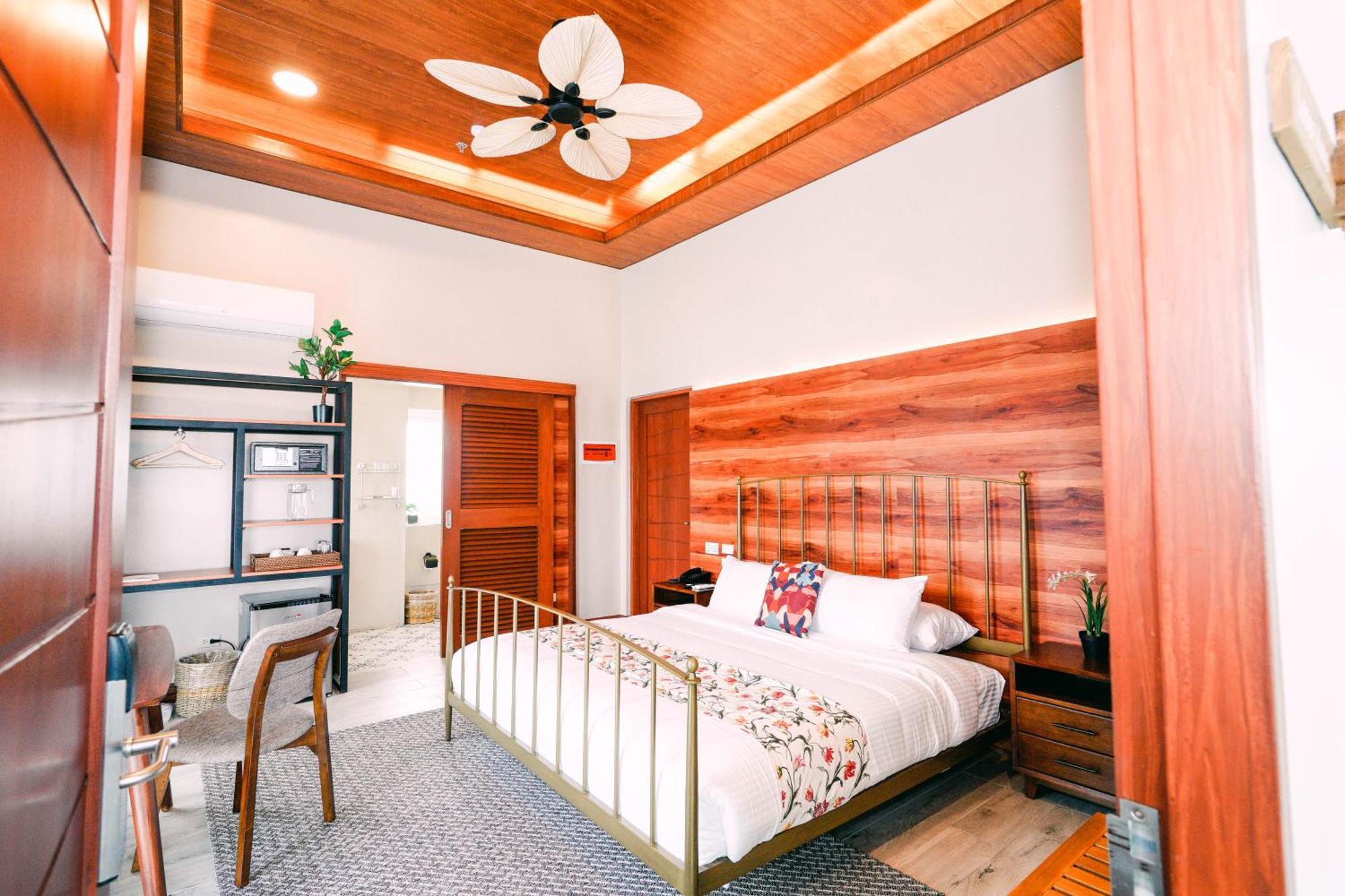 Hotel Kimberly Tagaytay Tagaytay City Екстериор снимка