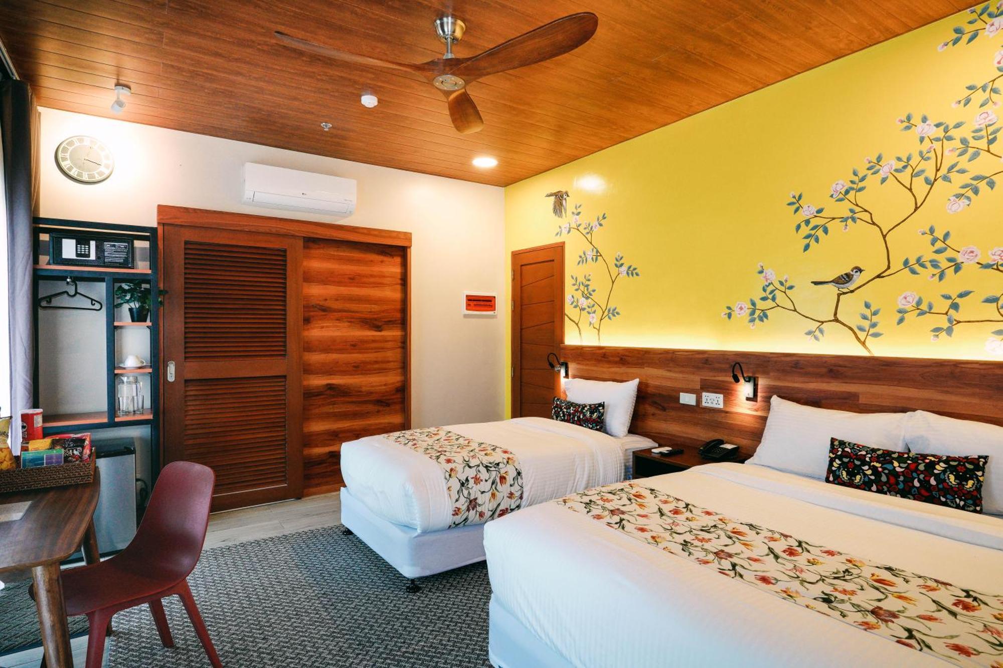 Hotel Kimberly Tagaytay Tagaytay City Екстериор снимка